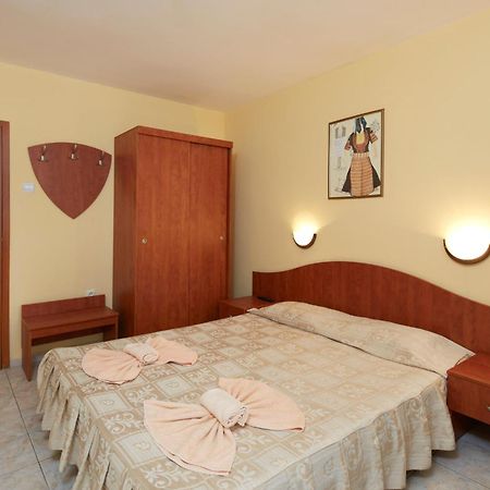 Family Hotel Andreev Nessebar Exterior foto