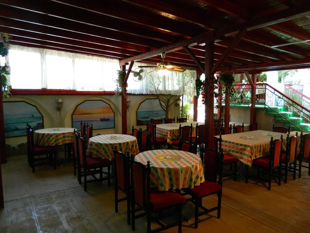 Family Hotel Andreev Nessebar Exterior foto